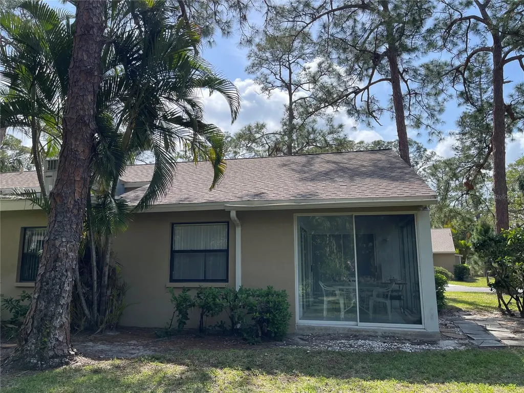 4944 Village Gardens Drive Sarasota FL 34234