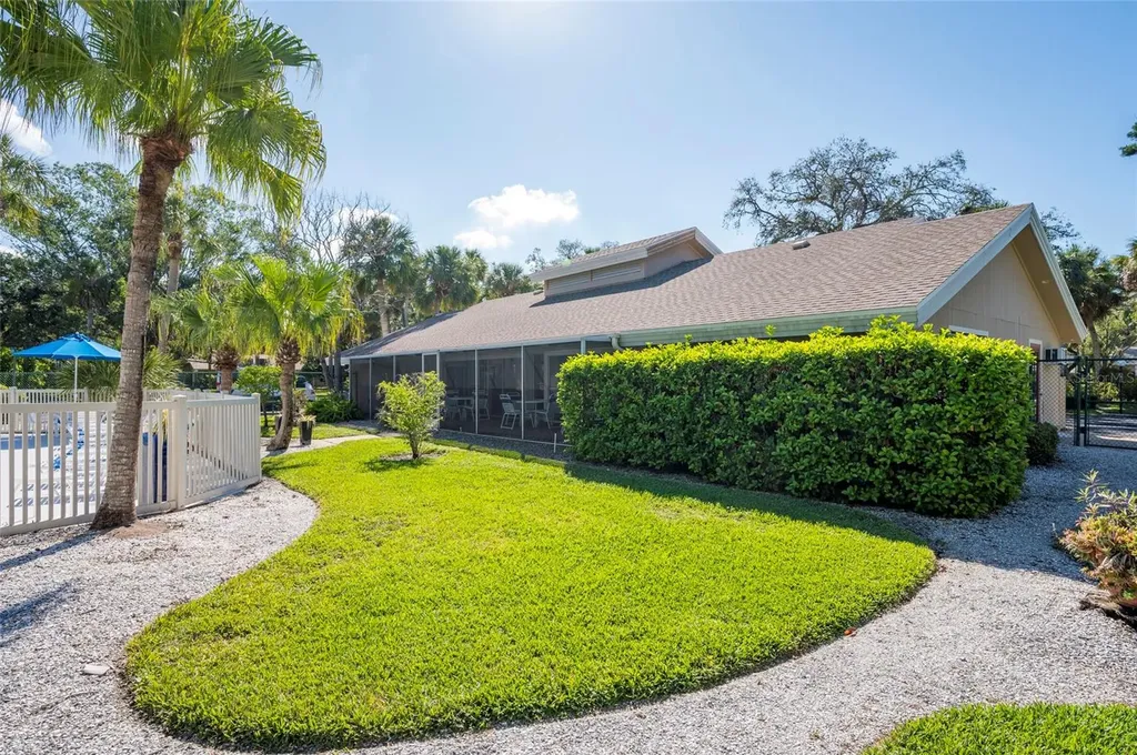 4944 Village Gardens Drive Sarasota FL 34234