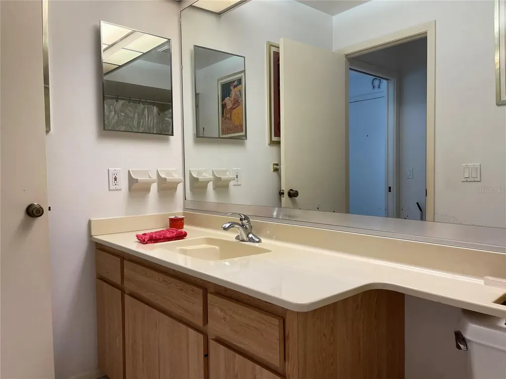4944 Village Gardens Drive Sarasota FL 34234