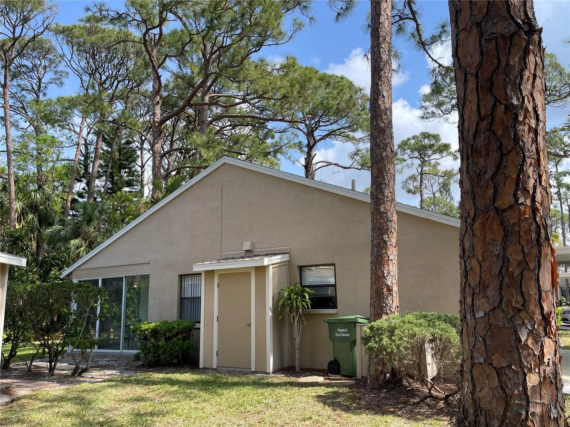 4944 Village Gardens Drive Sarasota FL 34234