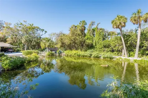 4944 Village Gardens Drive Sarasota FL 34234