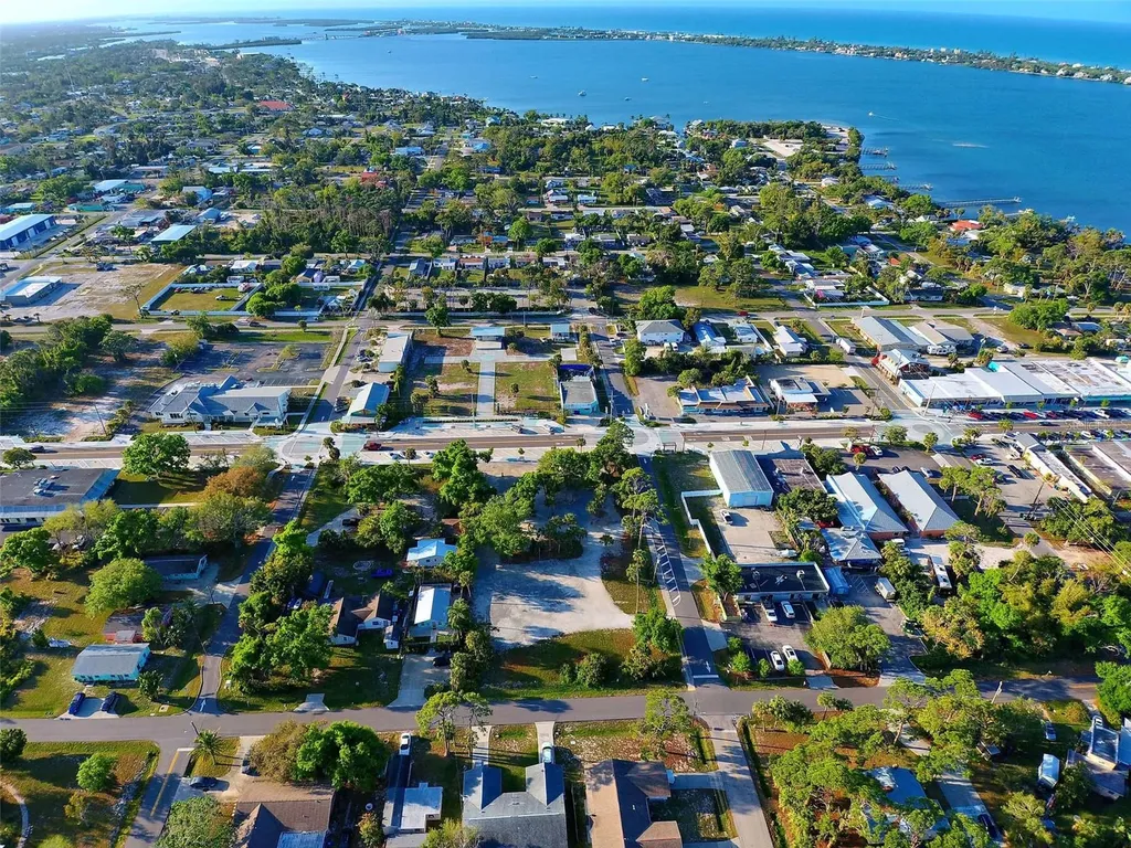 348 W Dearborn Street Englewood FL 34223
