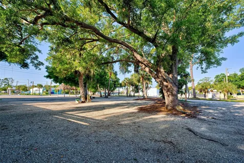 348 W Dearborn Street Englewood FL 34223