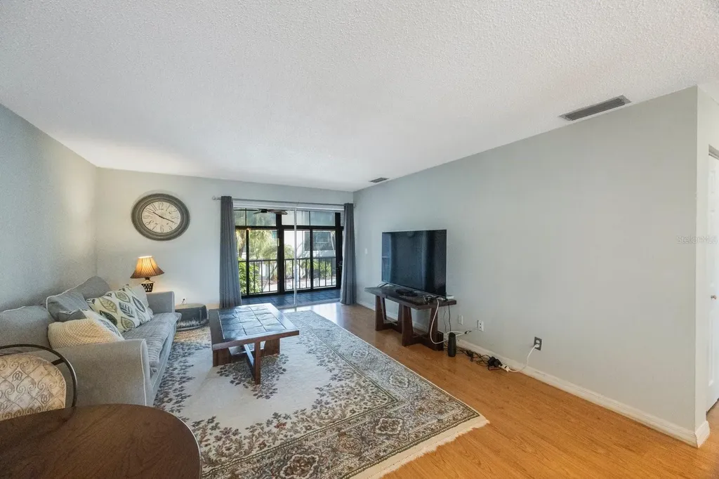 215 Valencia Boulevard Belleair Bluffs FL 33770