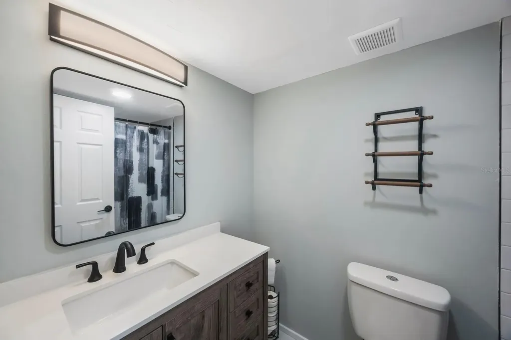 215 Valencia Boulevard Belleair Bluffs FL 33770