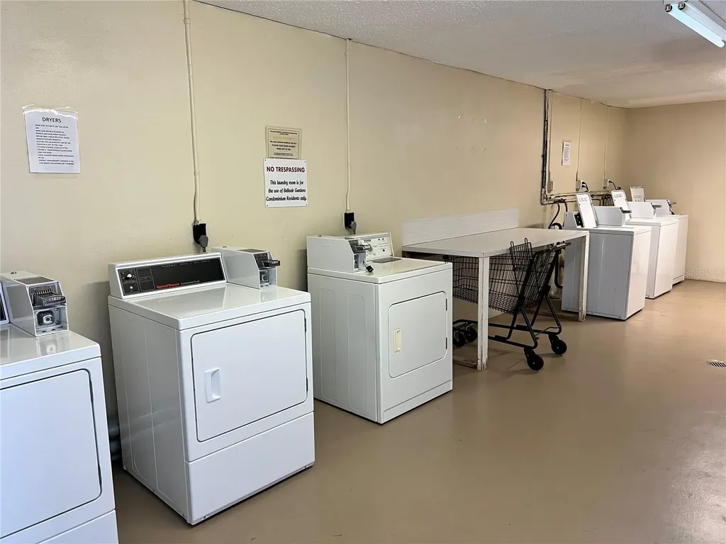 215 Valencia Boulevard Belleair Bluffs FL 33770