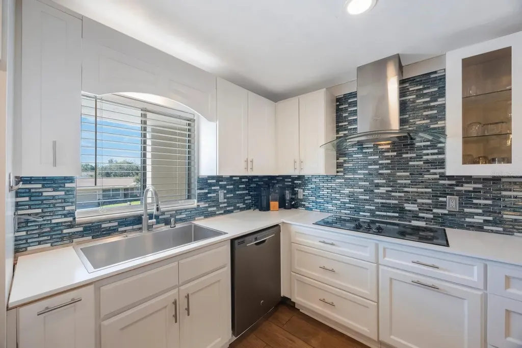 215 Valencia Boulevard Belleair Bluffs FL 33770