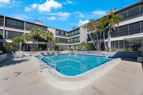 215 Valencia Boulevard Belleair Bluffs FL 33770