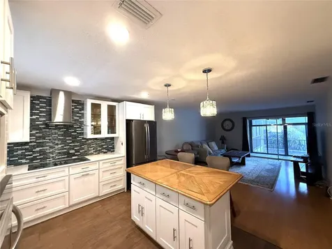 215 Valencia Boulevard Belleair Bluffs FL 33770