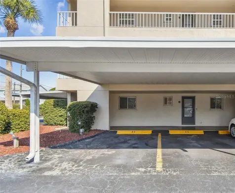 215 Valencia Boulevard Belleair Bluffs FL 33770