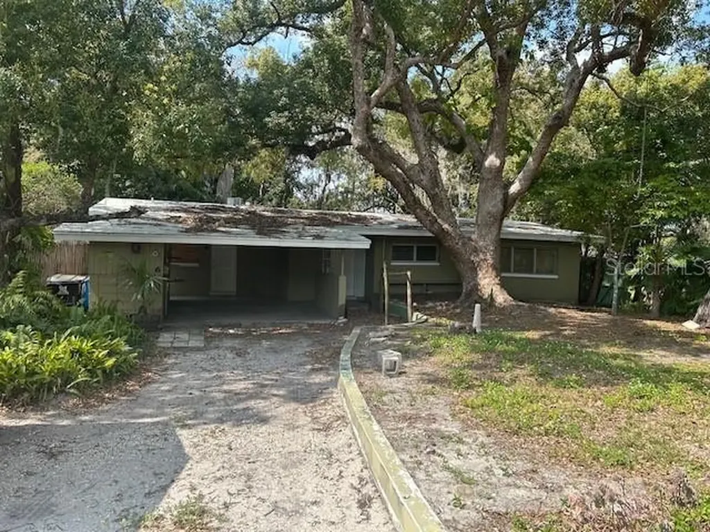 6 Barnard Court Maitland FL 32751