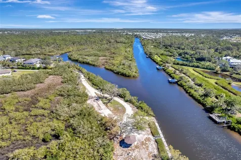 1284 Sorrento Woods Boulevard Nokomis FL 34275