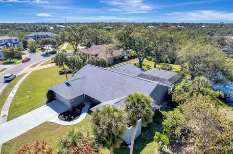 1284 Sorrento Woods Boulevard Nokomis FL 34275