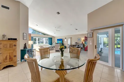1284 Sorrento Woods Boulevard Nokomis FL 34275