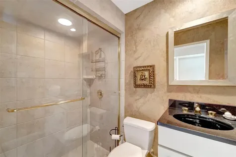 1284 Sorrento Woods Boulevard Nokomis FL 34275