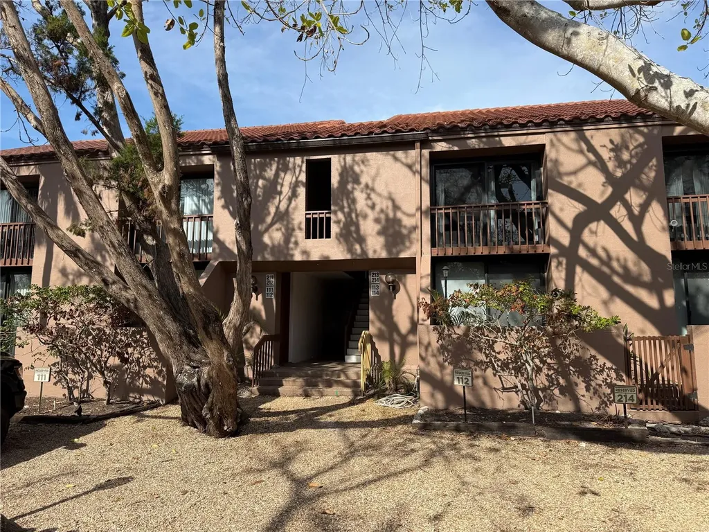 111 Pass Key Road Sarasota FL 34242