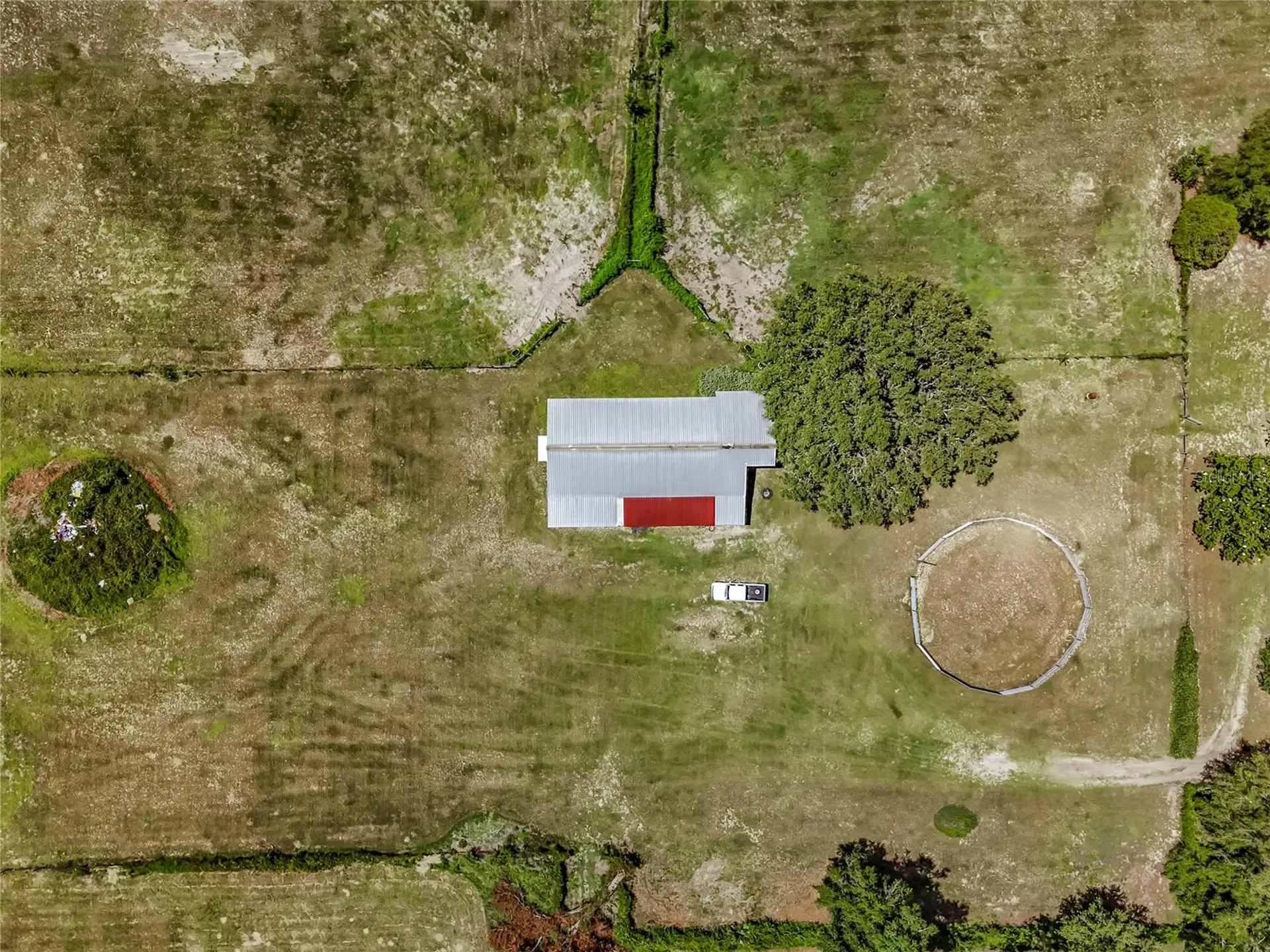 41204 Emeralda Island Road Leesburg FL 34788
