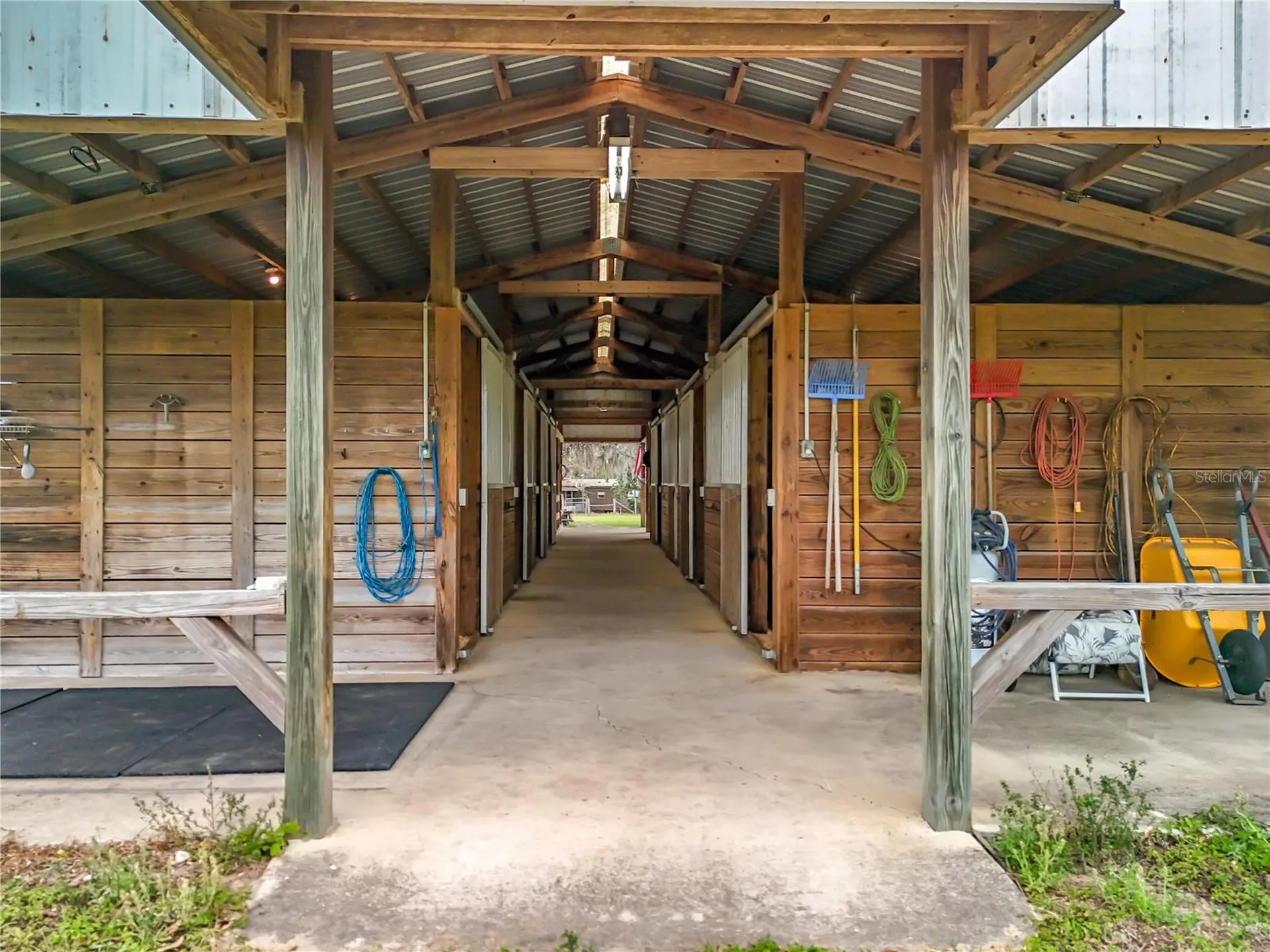 41204 Emeralda Island Road Leesburg FL 34788