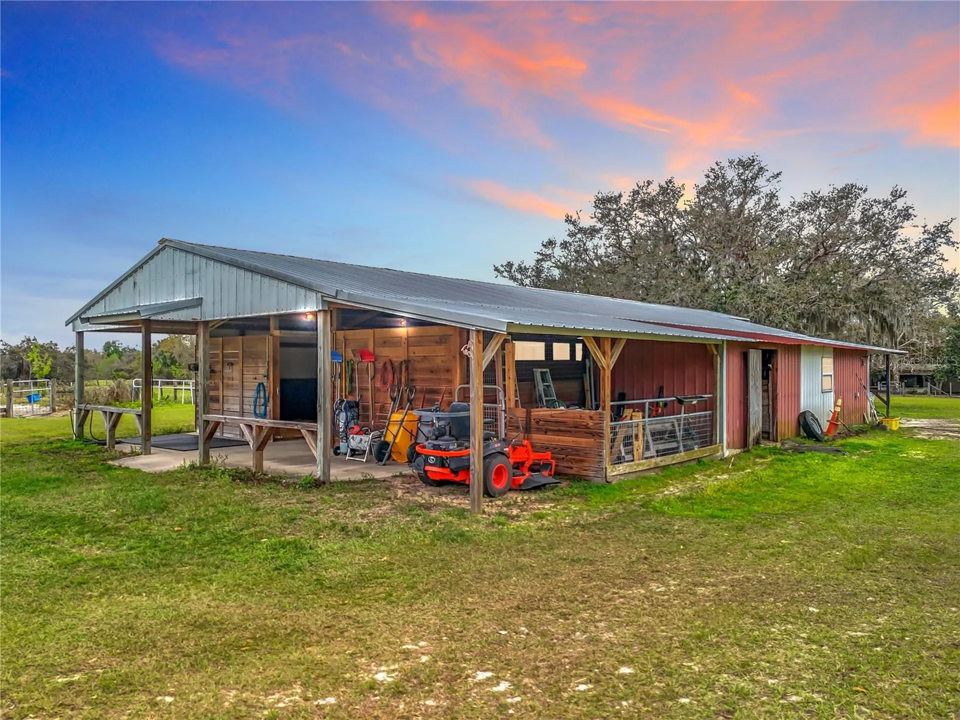41204 Emeralda Island Road Leesburg FL 34788