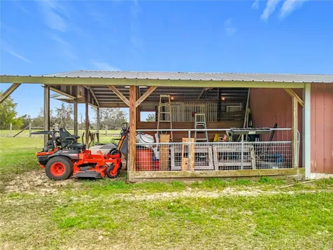 41204 Emeralda Island Road Leesburg FL 34788
