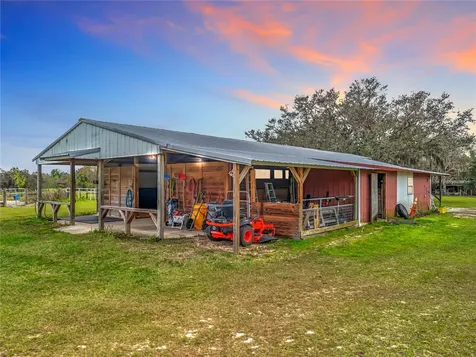 41204 Emeralda Island Road Leesburg FL 34788