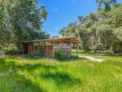 41204 Emeralda Island Road Leesburg FL 34788