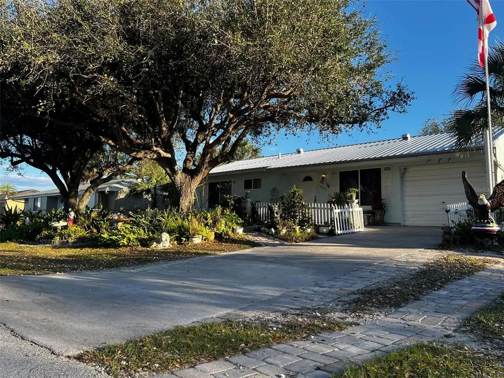 18671 Kerrville Circle Port Charlotte FL 33948