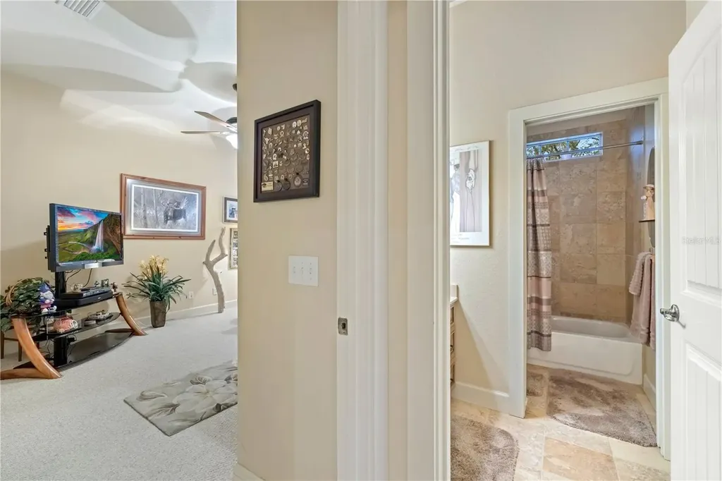 9250 Emily Drive Fanning Springs FL 32693