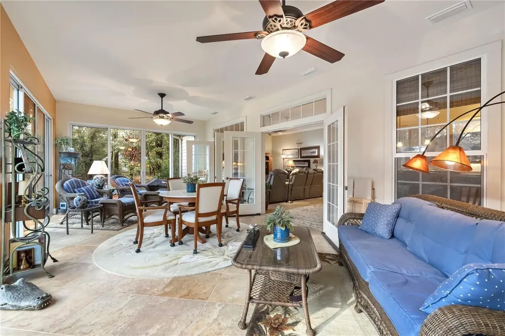 9250 Emily Drive Fanning Springs FL 32693
