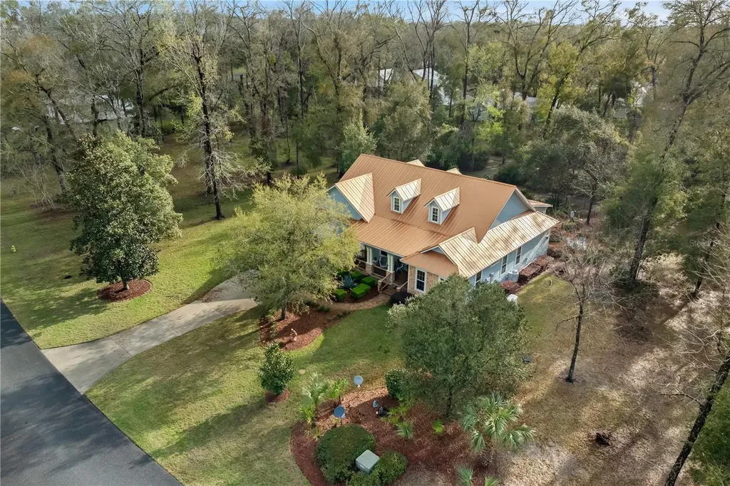 9250 Emily Drive Fanning Springs FL 32693