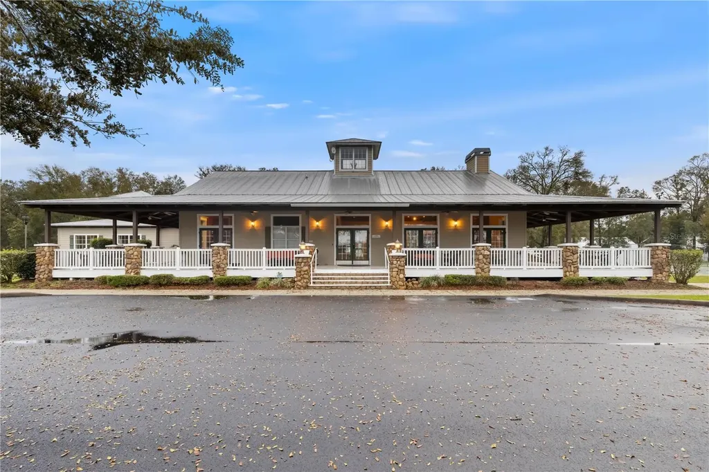 9250 Emily Drive Fanning Springs FL 32693