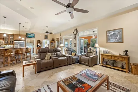 9250 Emily Drive Fanning Springs FL 32693