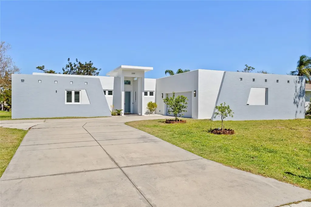 3319 Mayflower Street Sarasota FL 34231
