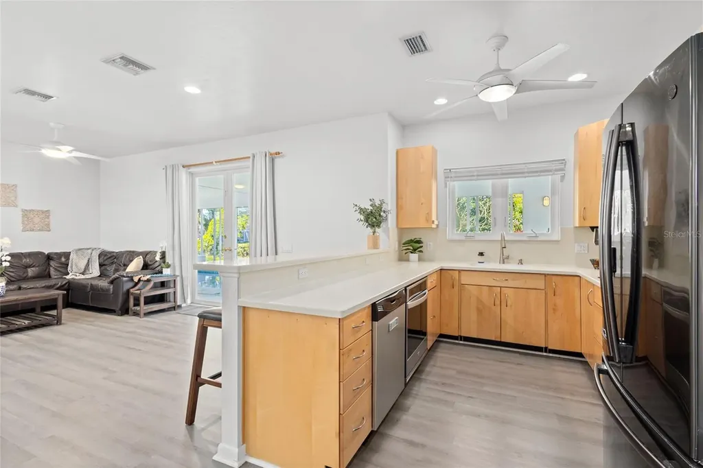 3319 Mayflower Street Sarasota FL 34231