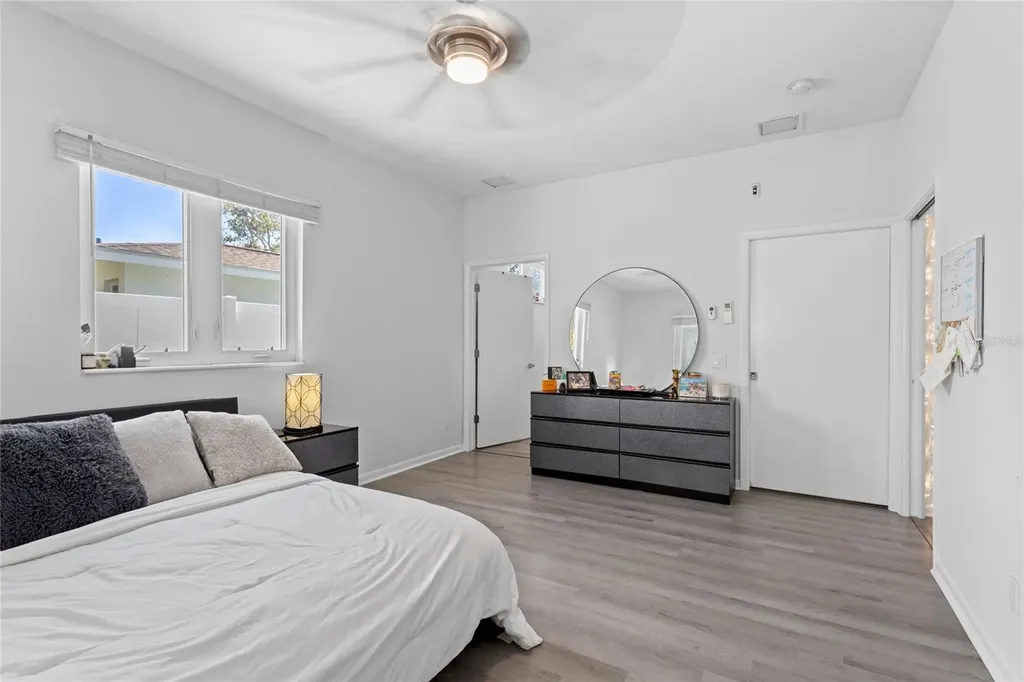 3319 Mayflower Street Sarasota FL 34231