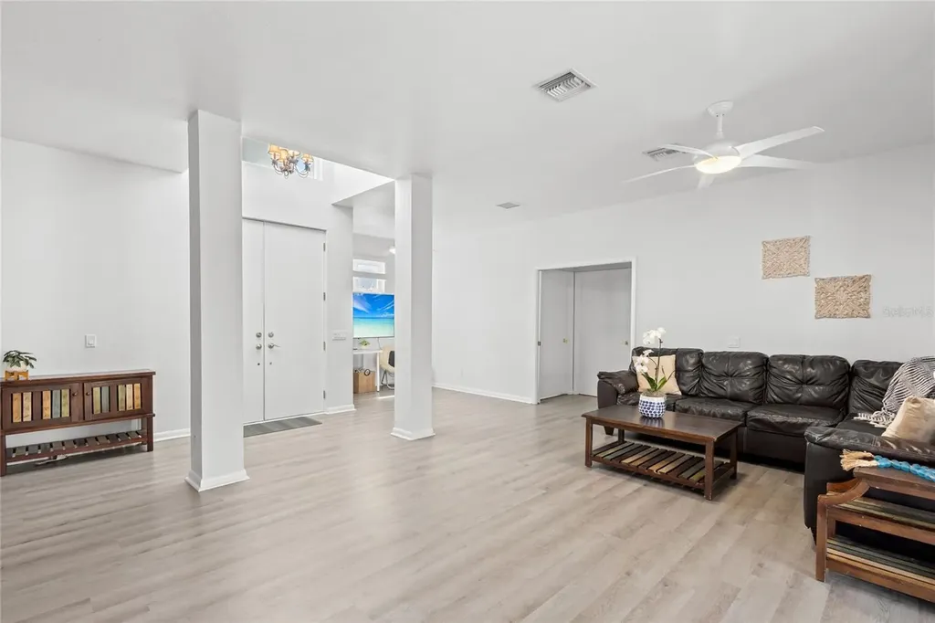 3319 Mayflower Street Sarasota FL 34231