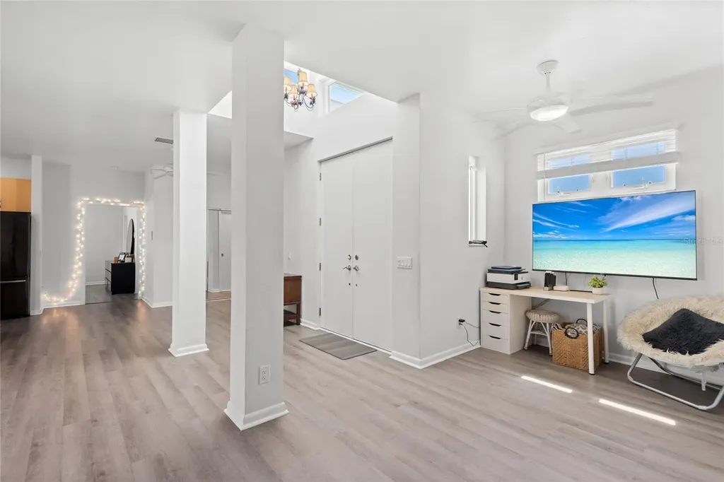3319 Mayflower Street Sarasota FL 34231