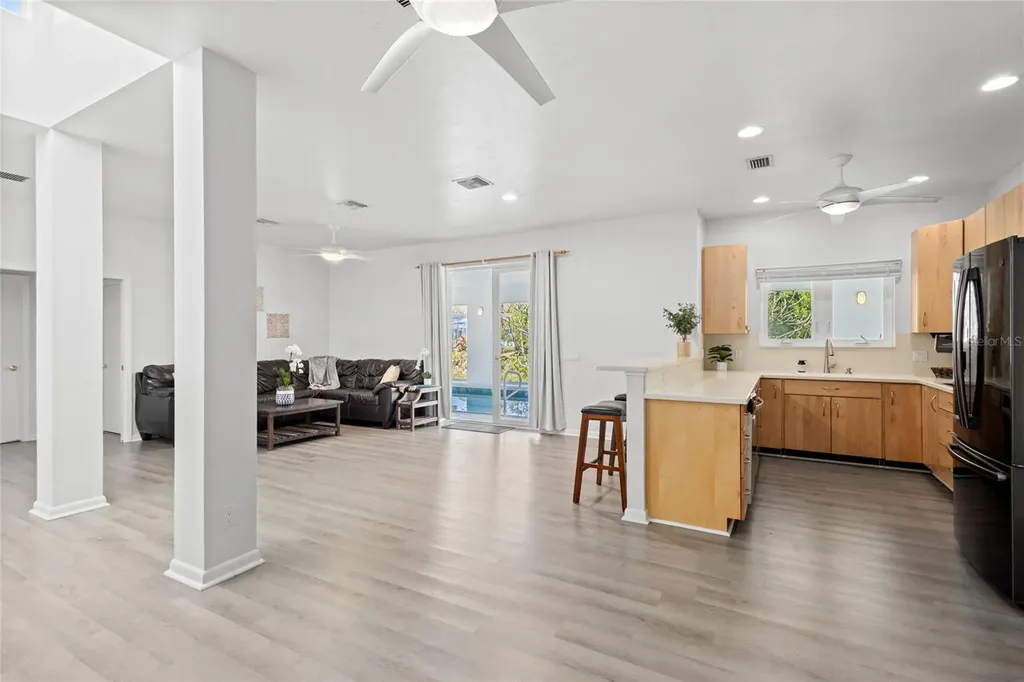 3319 Mayflower Street Sarasota FL 34231