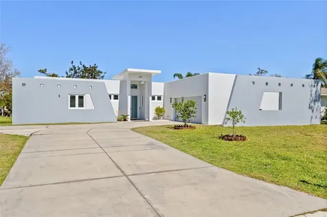 3319 Mayflower Street Sarasota FL 34231