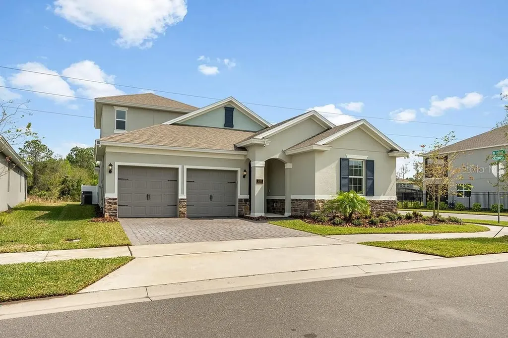 737 Hyperion Drive Debary FL 32713