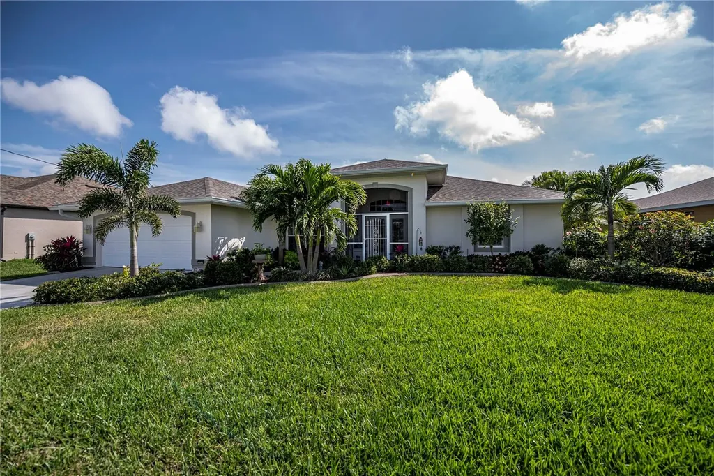2702 SW 31st Lane Cape Coral FL 33914