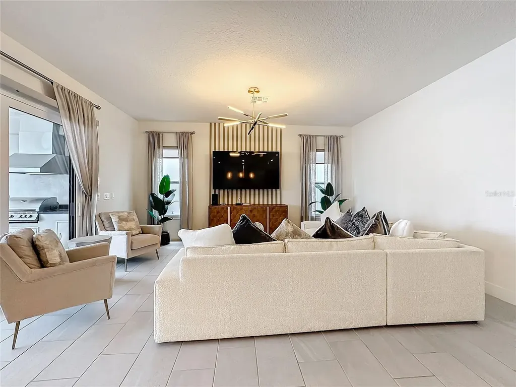 1003 Jack Nicklaus Court Kissimmee FL 34747