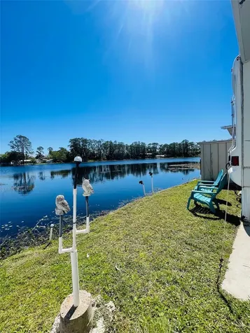 86 Eagle Point S Osteen FL 32764