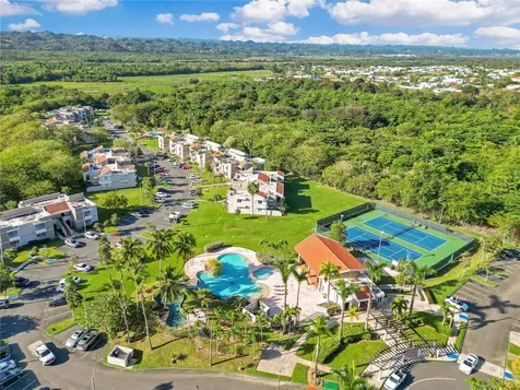 711 N Coast Village Vega Alta PR 00692
