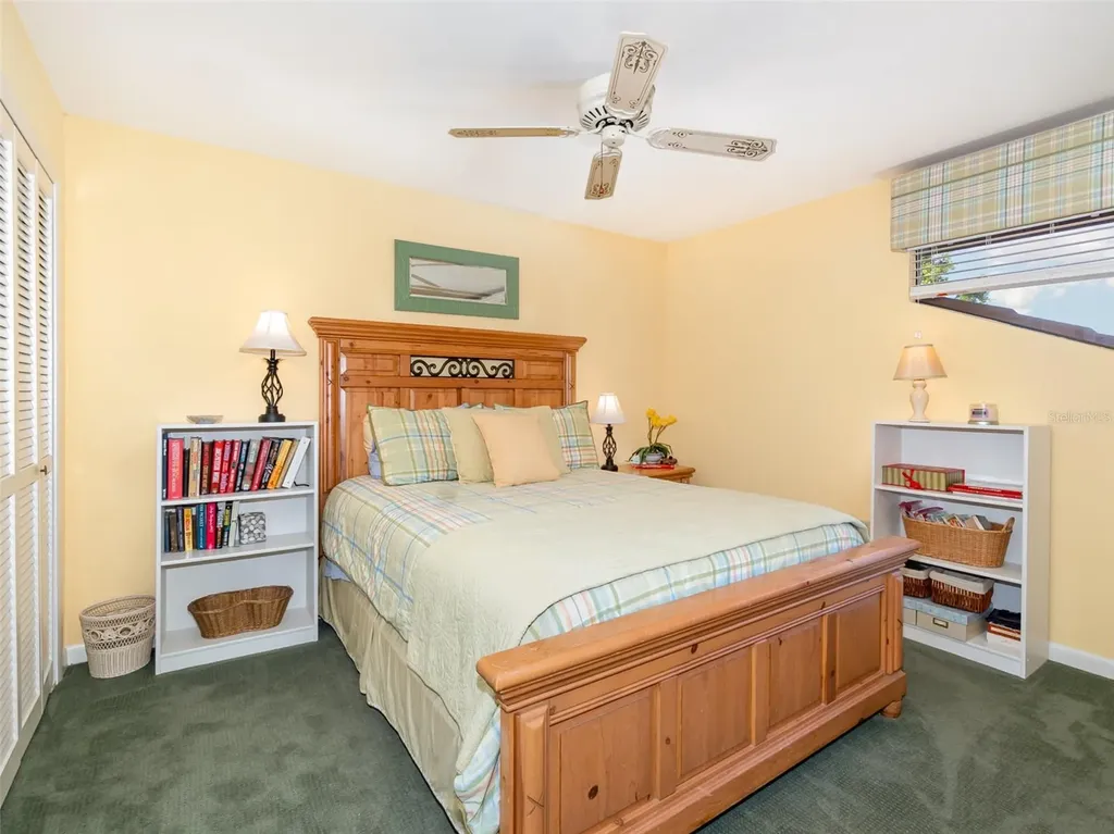 702 Clusterwood Drive Yalaha FL 34797
