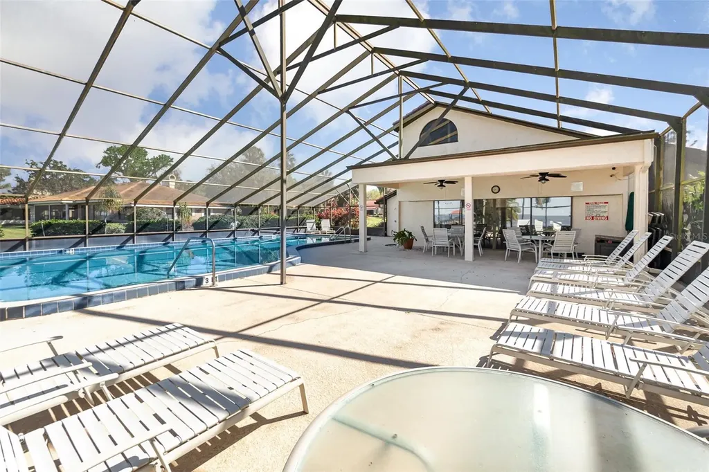 702 Clusterwood Drive Yalaha FL 34797