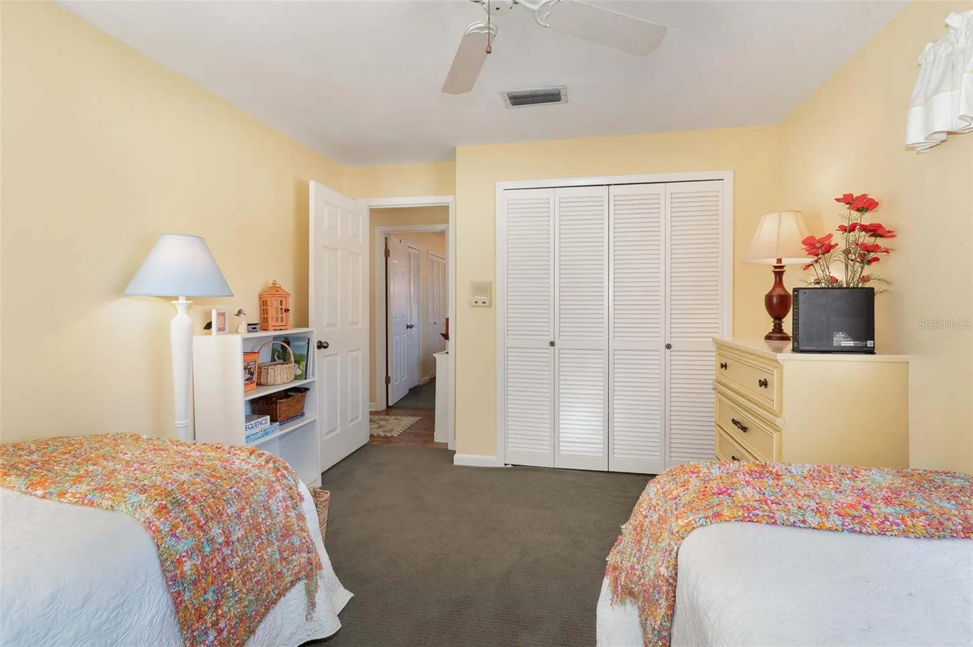 702 Clusterwood Drive Yalaha FL 34797