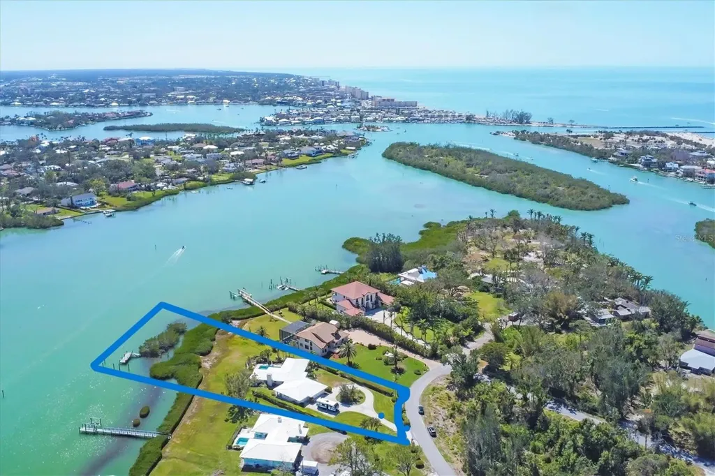 215 Louella Lane Nokomis FL 34275