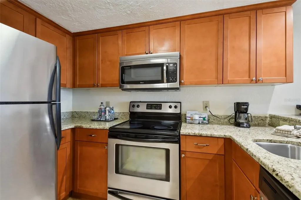 36750 Us Highway 19 N Palm Harbor FL 34684