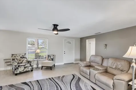 51 Oakwood Drive N Englewood FL 34223